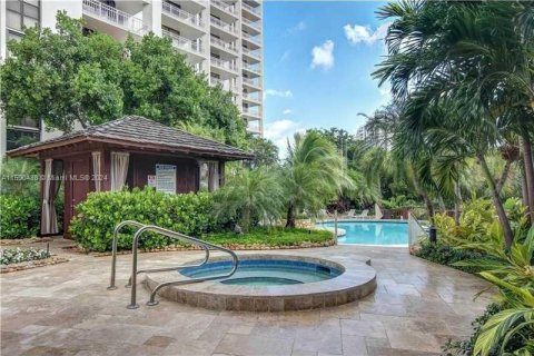 Copropriété à vendre à Miami, Floride: 2 chambres, 121.89 m2 № 1184416 - photo 30