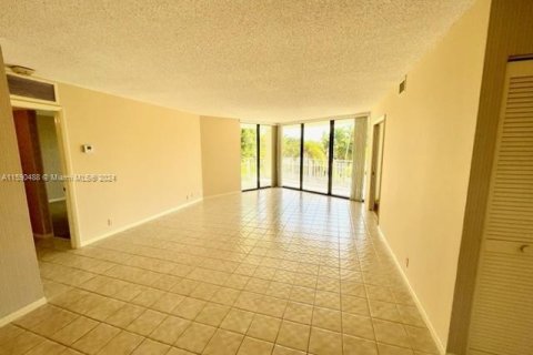 Copropriété à vendre à Miami, Floride: 2 chambres, 121.89 m2 № 1184416 - photo 2