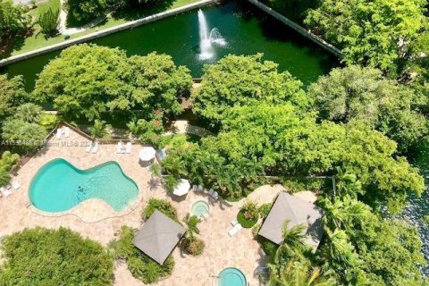 Copropriété à vendre à Miami, Floride: 2 chambres, 121.89 m2 № 1184416 - photo 29