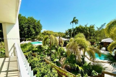 Copropriété à vendre à Miami, Floride: 2 chambres, 121.89 m2 № 1184416 - photo 1