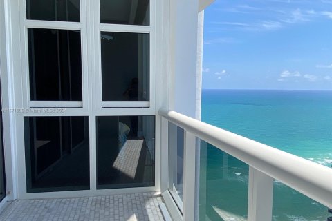 Copropriété à vendre à Sunny Isles Beach, Floride: 2 chambres, 146.51 m2 № 1127536 - photo 5