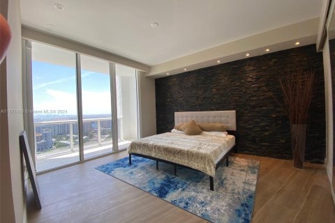 Condominio en venta en Sunny Isles Beach, Florida, 2 dormitorios, 146.51 m2 № 1127536 - foto 15