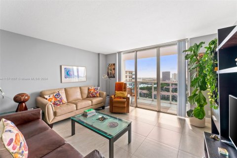 Copropriété à vendre à Hollywood, Floride: 1 chambre, 83.61 m2 № 1127535 - photo 9