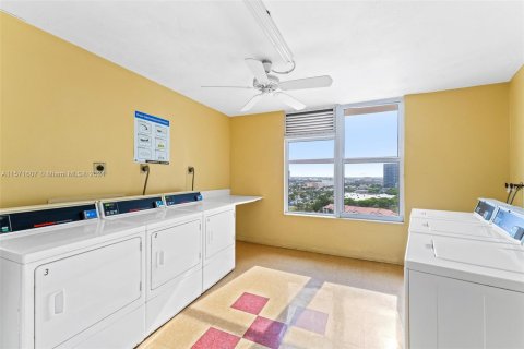 Copropriété à vendre à Hollywood, Floride: 1 chambre, 83.61 m2 № 1127535 - photo 24