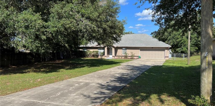 Villa ou maison à Ocala, Floride 3 chambres, 146.88 m2 № 1427724