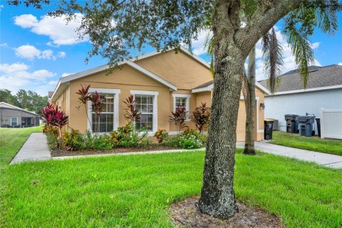 Villa ou maison à vendre à Davenport, Floride: 3 chambres, 147.62 m2 № 1382257 - photo 3