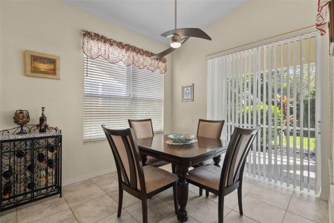 House in Venice, Florida 2 bedrooms, 158.12 sq.m. № 1379273 - photo 25