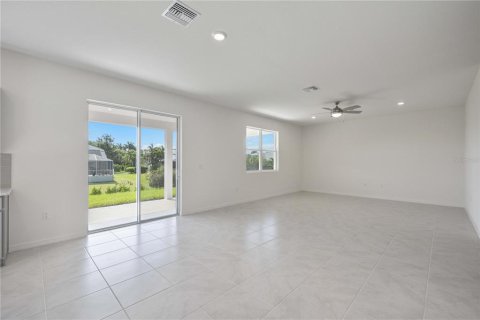 Villa ou maison à vendre à Fort Myers, Floride: 5 chambres, 238.39 m2 № 1198889 - photo 10