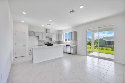 Casa en venta en Fort Myers, Florida, 5 dormitorios, 238.39 m2 № 1198889 - foto 9