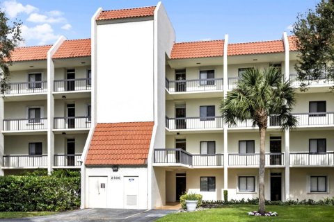 Condo in West Palm Beach, Florida, 2 bedrooms  № 882377 - photo 23