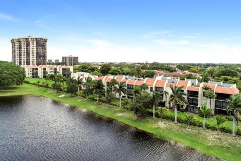 Condo in West Palm Beach, Florida, 2 bedrooms  № 882377 - photo 3