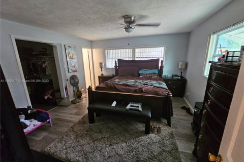Casa en venta en Pompano Beach, Florida, 4 dormitorios, 137.12 m2 № 862398 - foto 10