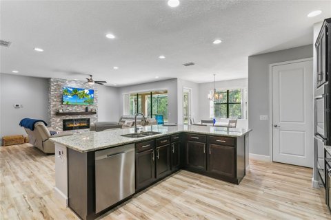 Villa ou maison à vendre à Kissimmee, Floride: 6 chambres, 409.51 m2 № 1326197 - photo 15