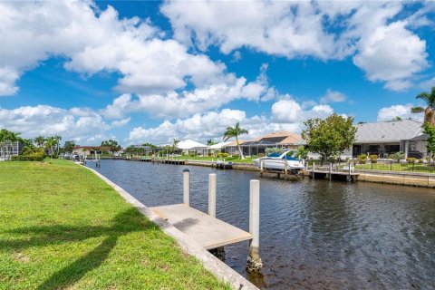 Terreno en venta en Punta Gorda, Florida № 1427772 - foto 4