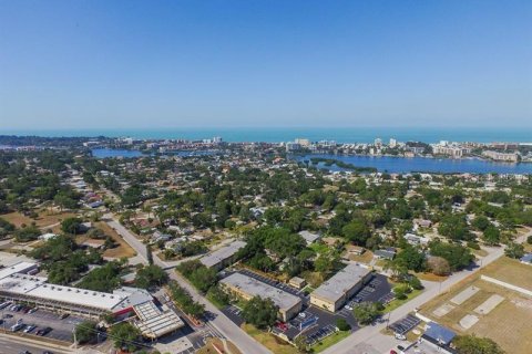 Condo in Sarasota, Florida, 2 bedrooms  № 222904 - photo 30