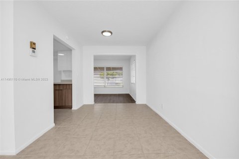 Casa en venta en Pompano Beach, Florida, 2 dormitorios, 117.06 m2 № 853793 - foto 7