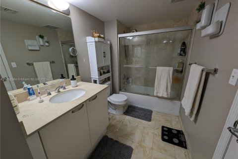 Condominio en venta en Miami, Florida, 1 dormitorio, 73.49 m2 № 1348362 - foto 9