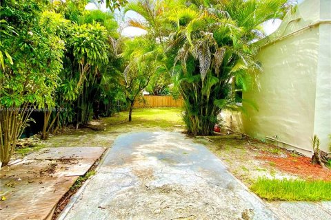 Casa en venta en Miami, Florida, 3 dormitorios, 114.83 m2 № 1348361 - foto 13