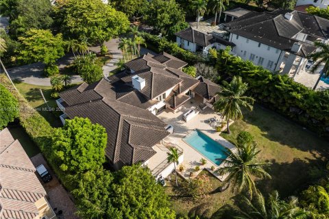 Casa en venta en Coral Gables, Florida, 4 dormitorios, 456.34 m2 № 1188904 - foto 22