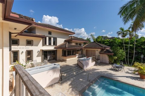 Casa en venta en Coral Gables, Florida, 4 dormitorios, 456.34 m2 № 1188904 - foto 18