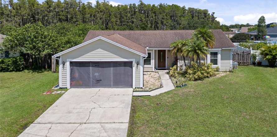 House in Kissimmee, Florida 3 bedrooms, 114.08 sq.m. № 1343564