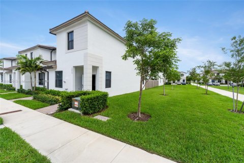 Touwnhouse à vendre à Homestead, Floride: 3 chambres, 143.53 m2 № 1379167 - photo 3