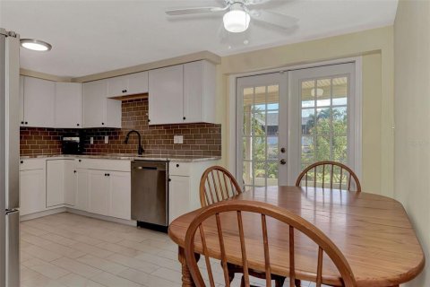 Casa en venta en Punta Gorda, Florida, 3 dormitorios, 150.13 m2 № 800409 - foto 14