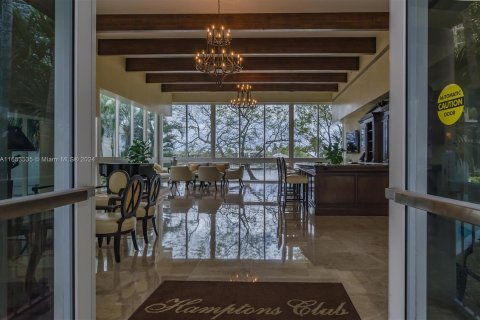 Copropriété à vendre à Aventura, Floride: 3 chambres, 303.23 m2 № 1352079 - photo 17