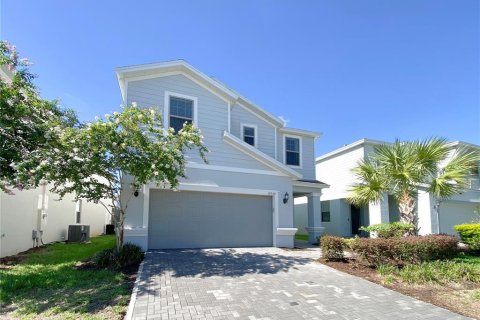 Villa ou maison à vendre à Kissimmee, Floride: 7 chambres, 307.88 m2 № 1327347 - photo 2