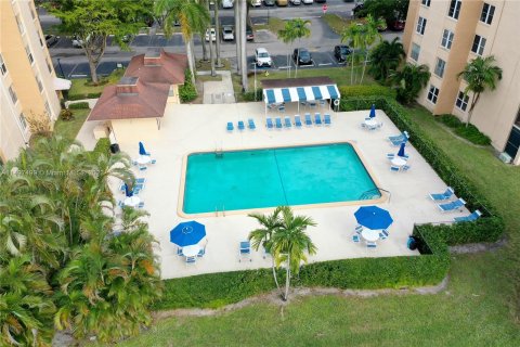 Condominio en venta en Lauderhill, Florida, 3 dormitorios, 147.06 m2 № 878130 - foto 7