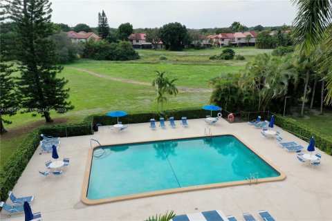 Condo in Lauderhill, Florida, 3 bedrooms  № 878130 - photo 8