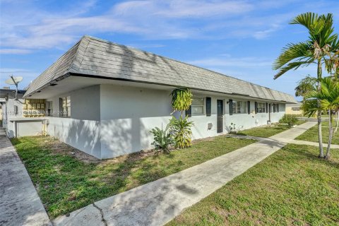 Immobilier commercial à vendre à Margate, Floride: 350.52 m2 № 969813 - photo 12