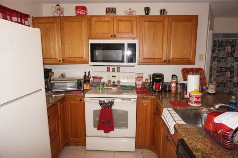 Condo in Punta Gorda, Florida, 2 bedrooms  № 466815 - photo 7