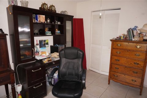 Condo in Punta Gorda, Florida, 2 bedrooms  № 466815 - photo 11