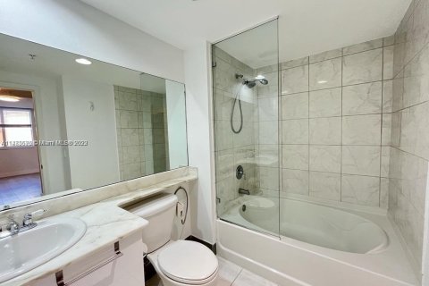 Copropriété à vendre à Aventura, Floride: 2 chambres, 116.31 m2 № 809357 - photo 13