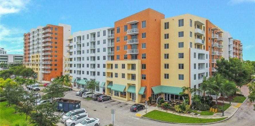 Condo in Aventura, Florida, 2 bedrooms  № 809357