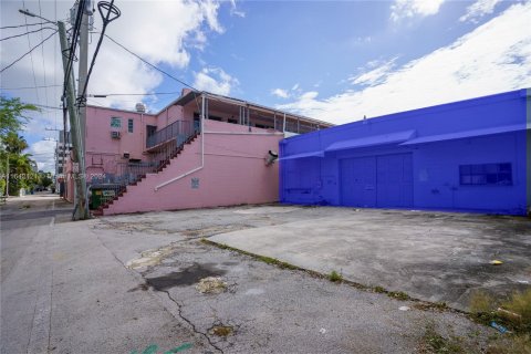 Propiedad comercial en venta en Miami Beach, Florida № 1321003 - foto 9