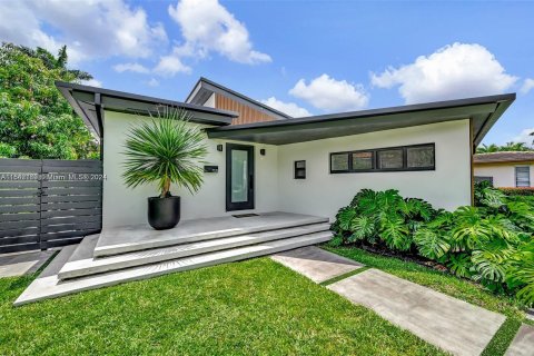 Villa ou maison à vendre à North Bay Village, Floride: 3 chambres, 137.77 m2 № 1321016 - photo 29