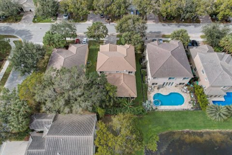 Villa ou maison à vendre à Coconut Creek, Floride: 4 chambres, 248.42 m2 № 950028 - photo 6