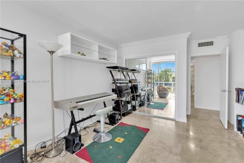 Condominio en venta en Miami Beach, Florida, 2 dormitorios, 141.21 m2 № 1348004 - foto 16