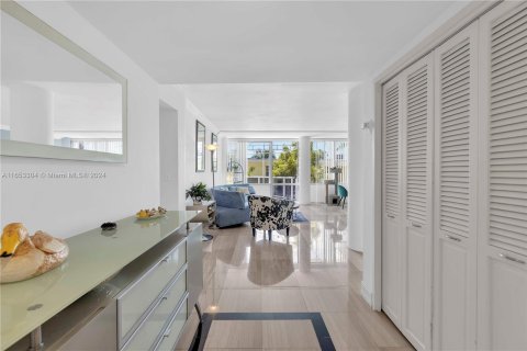 Condominio en venta en Miami Beach, Florida, 2 dormitorios, 141.21 m2 № 1348004 - foto 8