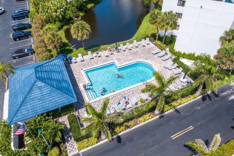 Condo in Jupiter, Florida, 1 bedroom  № 1151574 - photo 1