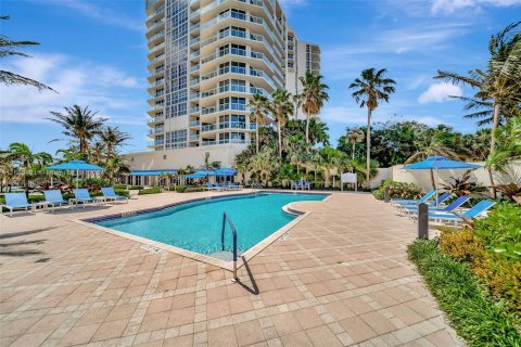 Condominio en venta en Hollywood, Florida, 3 dormitorios, 184.69 m2 № 1417207 - foto 1