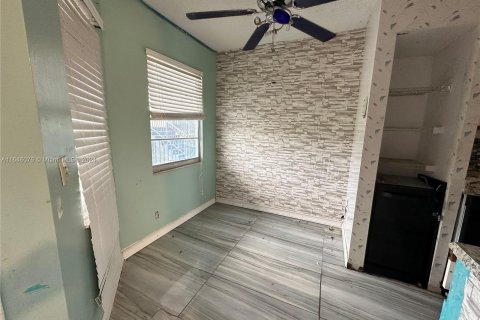 Copropriété à vendre à Pembroke Pines, Floride: 2 chambres, 102.75 m2 № 1328937 - photo 6