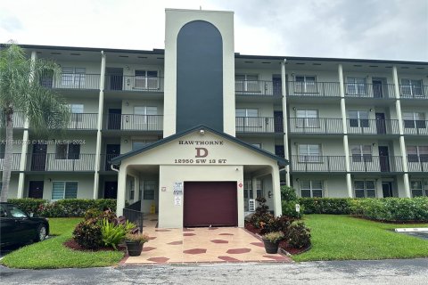 Condominio en venta en Pembroke Pines, Florida, 2 dormitorios, 102.75 m2 № 1328937 - foto 2