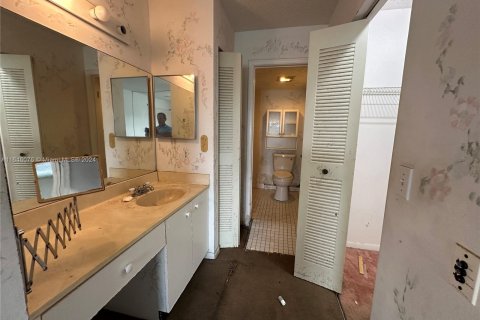 Copropriété à vendre à Pembroke Pines, Floride: 2 chambres, 102.75 m2 № 1328937 - photo 24