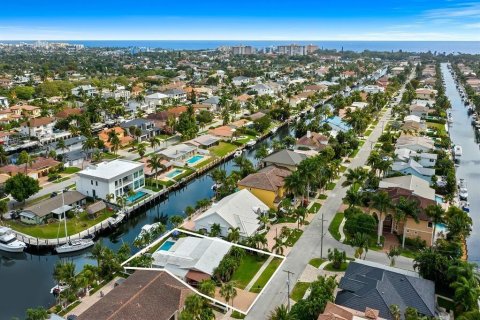 Купить земельный участок в Лайтхаус-Пойнт, Флорида № 1099892 - фото 9