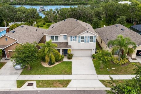 Casa en venta en Edgewater, Florida, 5 dormitorios, 242.75 m2 № 1303026 - foto 2