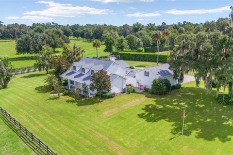 House in Ocala, Florida 8 bedrooms, 528.15 sq.m. № 1308081 - photo 15