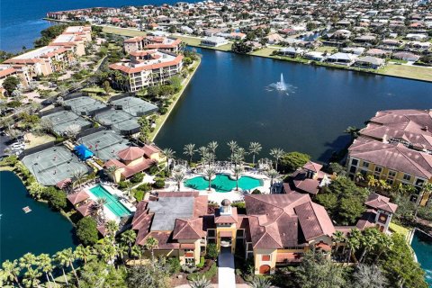 Copropriété à vendre à Punta Gorda, Floride: 3 chambres, 177.91 m2 № 863892 - photo 3